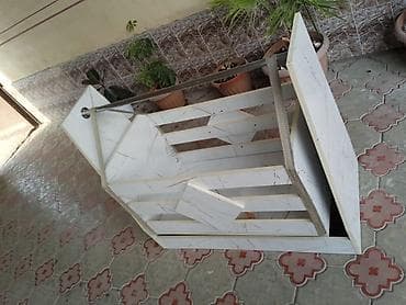 Вешалки: Журнальный/приставной стол из ЛДСП с мраморной текстурой - — 1