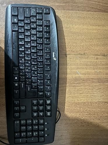 red square keyrox: Клавиатура, A4Tech, Мембранная, Проводное подключение, Размер: 100% — 3