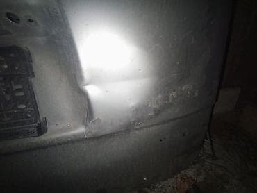 газль: Крышка багажника Toyota, Б/у, Оригинал — 2