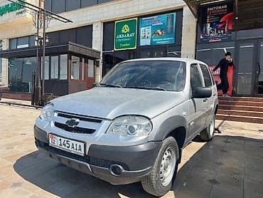 Chevrolet Niva: 2012 г., 1.7 л, Механика, Бензин, Кроссовер
