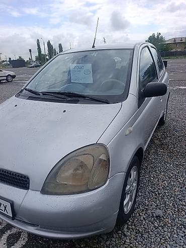 Toyota Yaris: 2000 г., 1.3 л, Автомат, Бензин, Хэтчбэк