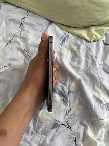 ipnone 13: IPhone 13 Pro Max, Б/у, 128 ГБ, Black Titanium, Чехол, 70 % — 6