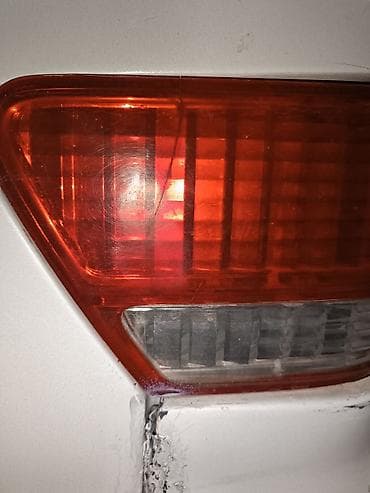 Автозапчасти: Комплект стоп-сигналов Toyota 2000 г., Б/у, Оригинал, Япония — 3