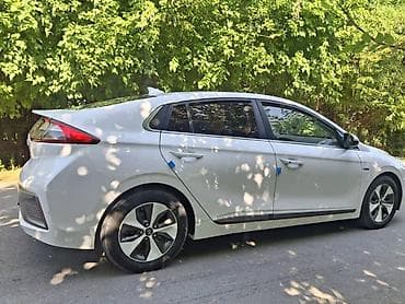 спинка: Hyundai Ioniq: 2017 г., Автомат, Электромобиль, Хэтчбэк — 1