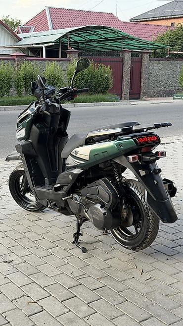 скутеры танк: Макси-скутер Tank, 150 куб. см, Бензин, Б/у — 3