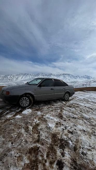Продажа авто: Volkswagen Passat: 1992 г., 1.8 л, Ручные, Бензин, Седан — 1