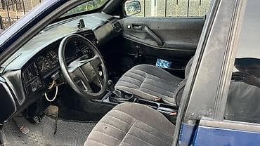 Транспорт: Volkswagen Passat: 1991 г., 1.8 л, Механика, Седан — 10