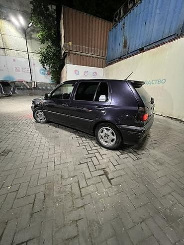 Volkswagen Golf: 1997 г., 1.6 л, Механика, Хэтчбэк — 6