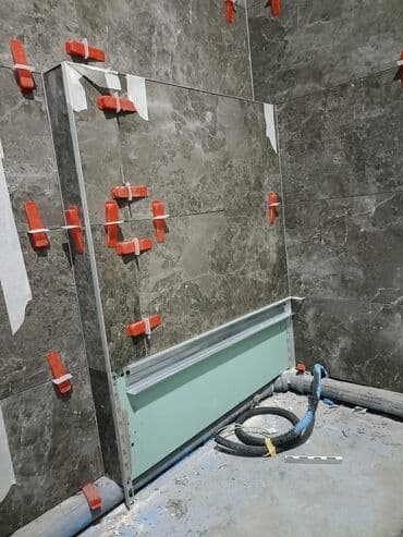 обзор цен на строительные и отделочные работы в бишкеке: Фартук на кухне, Укладка плитки на стену, Подготовка стен для укладки | Керамическая плитка, Мозаичная плитка, Керамогранитая плитка | Вертикальная укладка, Диагональная укладка, Горизонтальная укладка Больше 6 лет опыта — 9