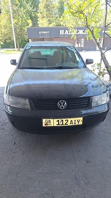Volkswagen Passat: 1997 г., 1.6 л, Механика, Бензин, Седан