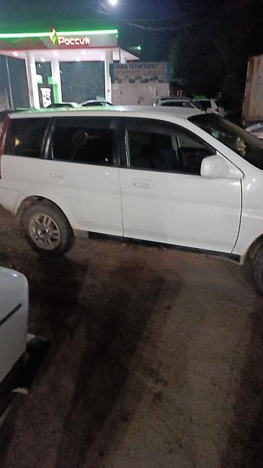 Honda HR-V: 2000 г., 1.6 л, Автомат, Бензин, Универсал