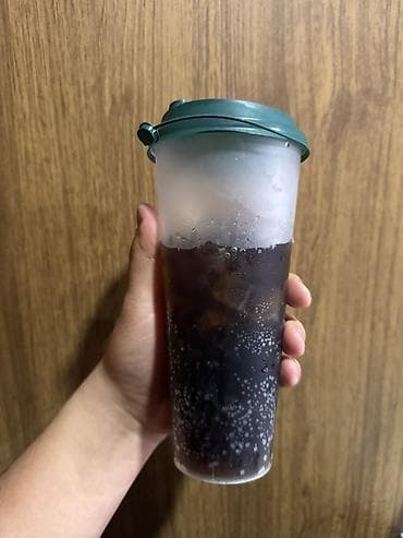 в цветочный магазин: Лёд в стакане Холодные напитки со льдом 🧊🥤 Сотрудничаем с магазинами и — 4