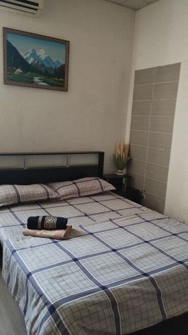 дом с бассейном посуточно бишкек: Уютный номер посуточно - Просторная комната с двуспальной кроватью и — 9