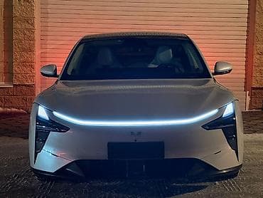 Geely Monjaro: 2024 г., 2 л, Автомат, Электромобиль, Лифтбек