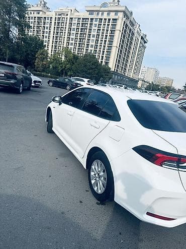 тайта карола: Toyota Corolla: 2021 г., 1.8 л, Гибрид, Седан — 3