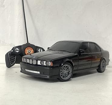 Акция в честь Рамадана! Радиоуправляемая модель седана в стиле