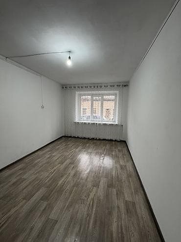 ысык куле: 2 бөлмө, 42 м², Хрущевка, 1 кабат, Косметикалык ремонт — 1