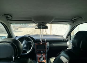 домкрат на мерседес: Mercedes-Benz C-Class: 2001 г., 2.6 л, Автомат, Бензиновая, Седан — 3