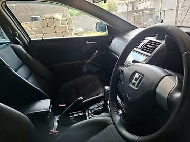 авто прод: Honda Accord: 2003 г., 2 л, Автомат, Бензин, Седан — 6