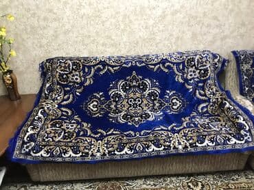 чехлы для диванов и кресел: Продаются покрывало на диван и 2 накидки на кресла цена 2500 сом — 3