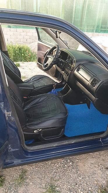 volkswagen venta: Volkswagen Vento: 1996 г., 1.8 л, Механика, Бензин, Седан — 8