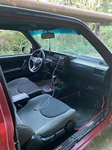 Унаа: Volkswagen Golf: 2001 г., 1.5 л, Вариатор, Бензин, Хетчбек — 8