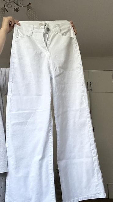 Джинсы: Белые джинсы широкого кроя (wide leg). - Посадка: средняя. - — 2