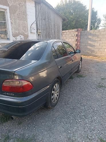Транспорт: Toyota Avensis: 2002 г., 1.8 л, Автомат, Бензин, Седан — 4