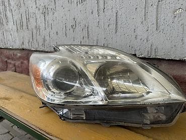 eagle eyes: Передняя правая фара Toyota 2015 г., Б/у, Оригинал, США — 1