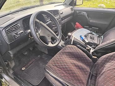 small car: Volkswagen Golf: 1994 г., 1.8 л, Ручные, Бензин, Хэтчбэк — 8