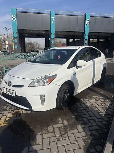 mr 2: Toyota Prius: 2013 г., 1.8 л, Вариатор, Гибрид, Седан — 2