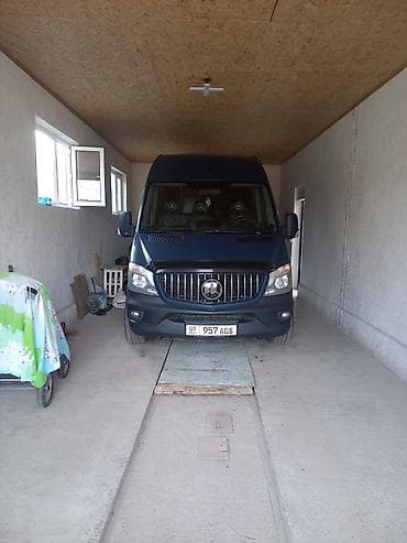 эшик б у: Mercedes-Benz Спринтер: 2014 г., 2.2 л, Кол менен иштөөчү, Дизель, Бус — 8