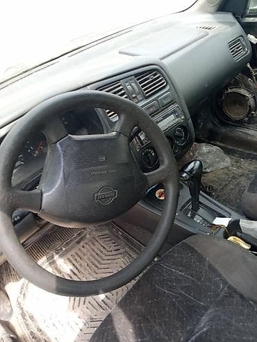 Унаа сатуу: Nissan Primera: 1997 г., 2 л, Автомат, Бензин, Хетчбек — 6