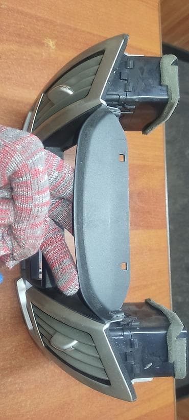 leksus: Дефлектор воздуховода Toyota 2005 г., Б/у, Оригинал, Япония — 4