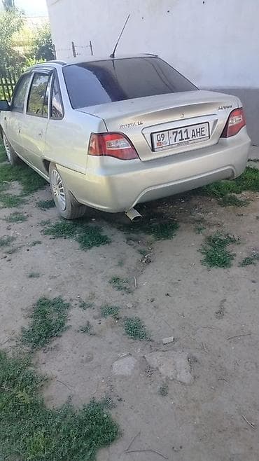 Транспорт: Daewoo Nexia: 2009 г., 1.6 л, Механика, Бензин, Седан — 2