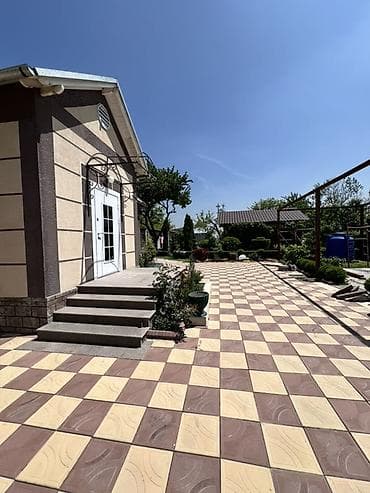 чолпон ат: Продается уютный дом в селе Арчалы, всего в 16 км от Бишкека, в — 5