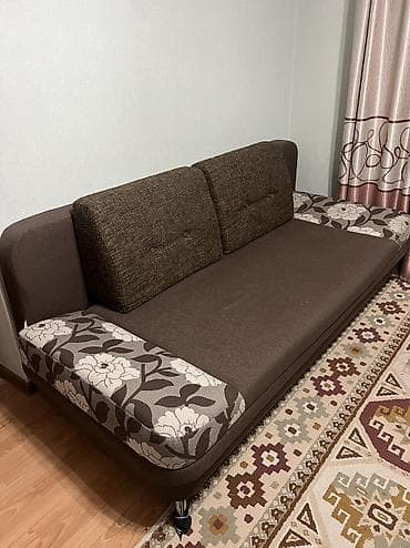 Мебель: Прямой диван, Б/у — 2