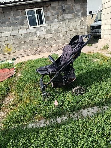 Детский мир: Коляска, Другой бренд, цвет - Черный, Б/у, Самовывоз — 5