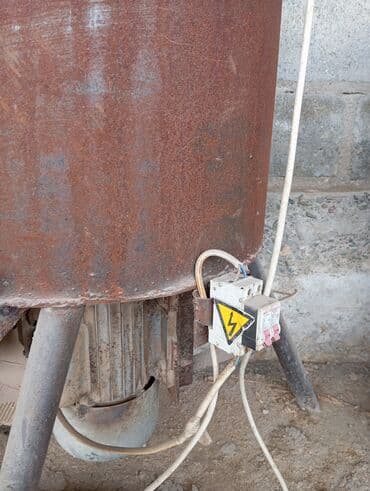 Другие товары для дома: Дробилка. Описание: - Вертикальная станина из стальной трубы с — 2