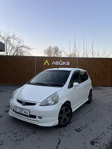 белый фит: Honda Fit: 2003 г., 1.5 л, Вариатор, Бензин, Хэтчбэк — 2