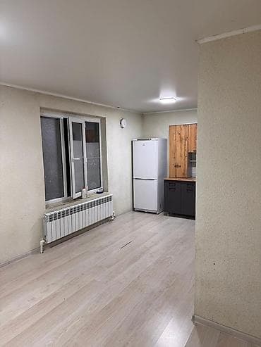 коттедж снять: Студия с отдельным входом. - Планировка: комната, зона кухни — 1