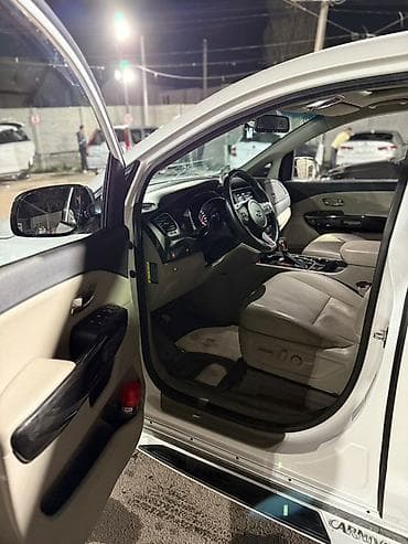 кич карнивал: Kia Carnival: 2019 г., 2.2 л, Автомат, Дизель, Минивэн — 9
