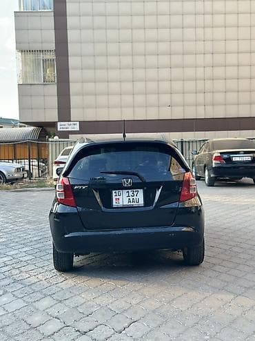 Продажа авто: Honda Fit: 2008 г., 1.3 л, Автомат, Бензин, Хэтчбэк — 5
