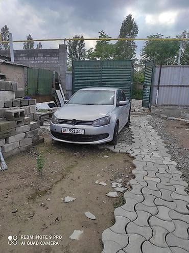 зеркало каракол: Volkswagen Polo: 2013 г., Кол менен иштөөчү, Седан — 8