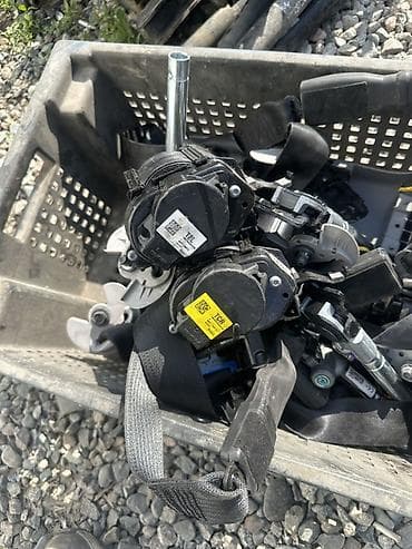 srs: Комплект автомобильных ремней безопасности и механизмов натяжения — 1