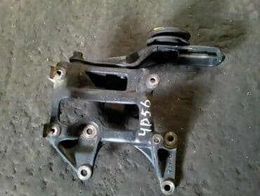 Mitsubishi Pajero Classic крепление генератора, Митсубиси Паджеро