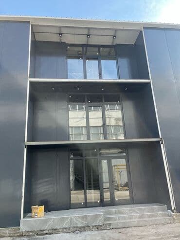 сдаю офис бишкек: Сдаю Офис, 90 м², В административном здании, С отдельной кухней, С отдельным входом, С отдельным сан узлом — 2