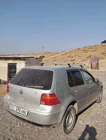 Унаа: Volkswagen Golf: 1998 г., 1.6 л, Кол менен иштөөчү, Бензин, Хетчбек — 6
