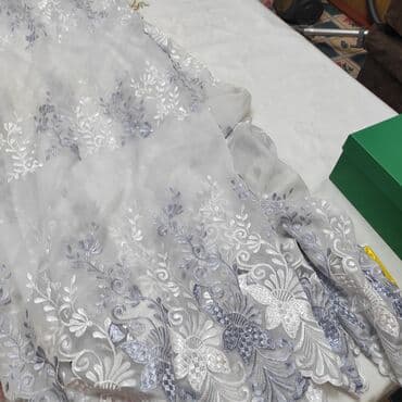 занавески ош: Продам две занавески. в хорошем состоянии,б/у мало Первая белая 6м — 5