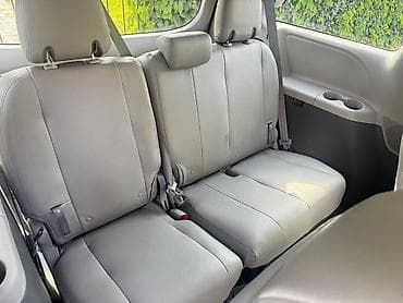 2020: Toyota Sienna: 2020 г., 3.5 л, Автомат, Бензин, Минивэн — 7